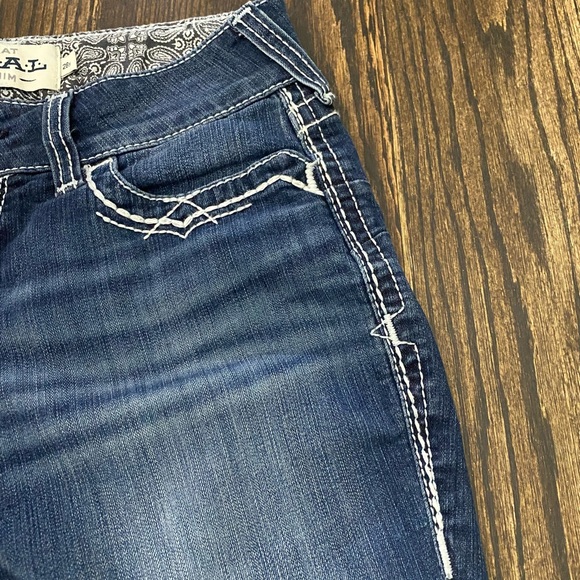 Ariat R.E.A.L Entwined Mid-Rise Bootcut Jeans - Picture 11 of 15